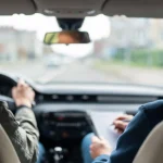 Inspecteur évaluant un candidat au permis à Lille